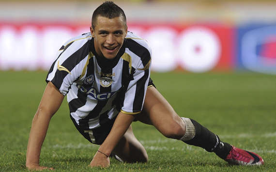 Alexis Sanchez definitívne v FC Barcelona