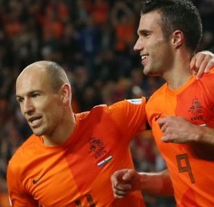 12 favoritov MS v Brazílii - Holandsko